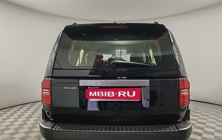 Toyota Land Cruiser Prado, 2024 год, 10 490 000 рублей, 6 фотография