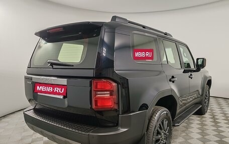 Toyota Land Cruiser Prado, 2024 год, 10 490 000 рублей, 5 фотография