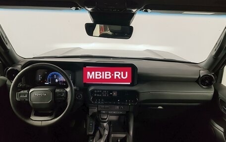 Toyota Land Cruiser Prado, 2024 год, 10 490 000 рублей, 14 фотография