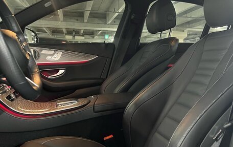 Mercedes-Benz E-Класс, 2022 год, 4 390 000 рублей, 8 фотография