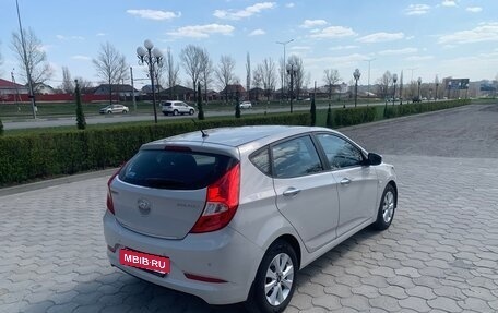 Hyundai Solaris II рестайлинг, 2014 год, 925 000 рублей, 3 фотография