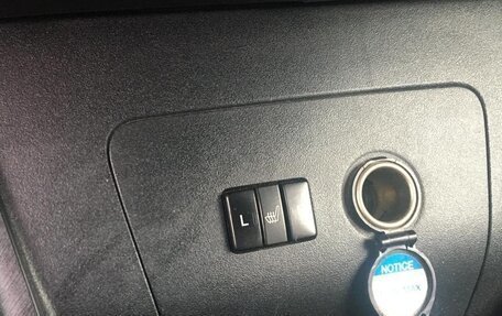 Toyota Prius, 2012 год, 1 360 000 рублей, 11 фотография