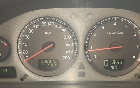 Volvo S60 III, 2002 год, 600 000 рублей, 7 фотография