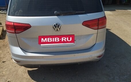 Volkswagen Touran III, 2018 год, 1 830 000 рублей, 3 фотография