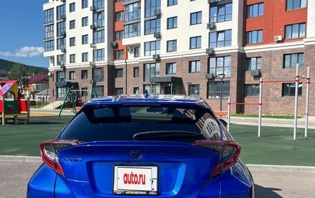 Toyota C-HR I рестайлинг, 2018 год, 2 200 000 рублей, 4 фотография
