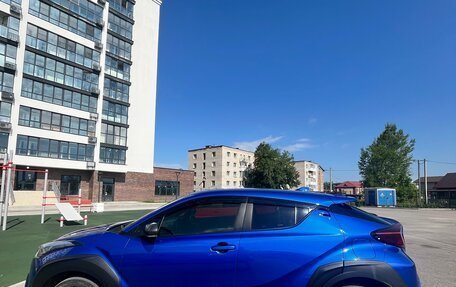 Toyota C-HR I рестайлинг, 2018 год, 2 200 000 рублей, 2 фотография