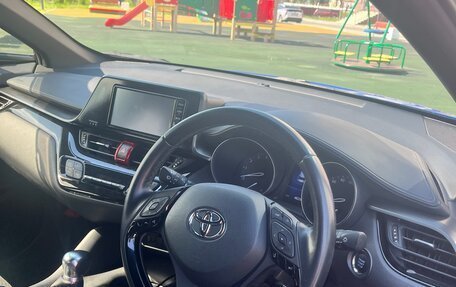 Toyota C-HR I рестайлинг, 2018 год, 2 200 000 рублей, 7 фотография