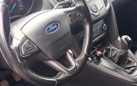 Ford Focus III, 2015 год, 850 000 рублей, 3 фотография