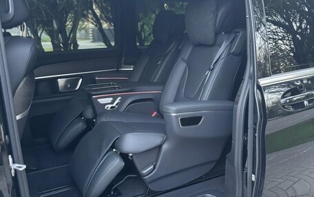 Mercedes-Benz V-Класс, 2025 год, 14 850 000 рублей, 8 фотография