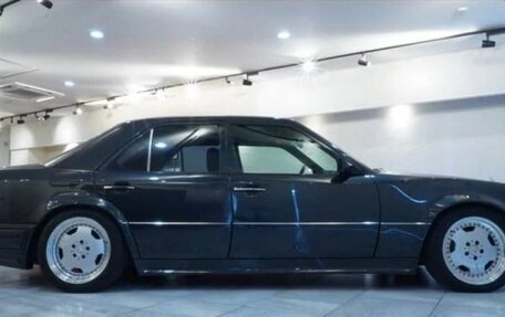 Mercedes-Benz E-Класс AMG, 1994 год, 22 000 000 рублей, 2 фотография