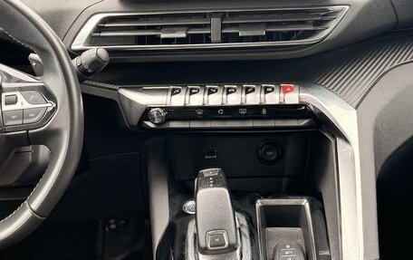 Peugeot 3008 II, 2021 год, 1 580 000 рублей, 3 фотография