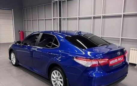Toyota Camry, 2022 год, 3 357 000 рублей, 5 фотография