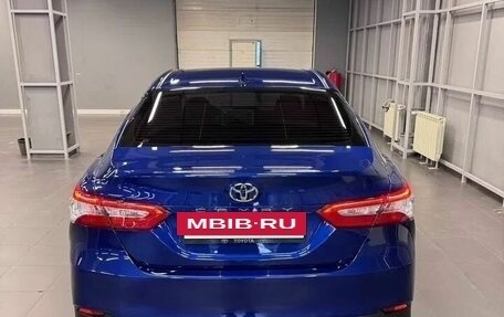 Toyota Camry, 2022 год, 3 357 000 рублей, 6 фотография
