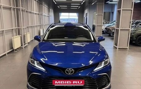 Toyota Camry, 2022 год, 3 357 000 рублей, 3 фотография