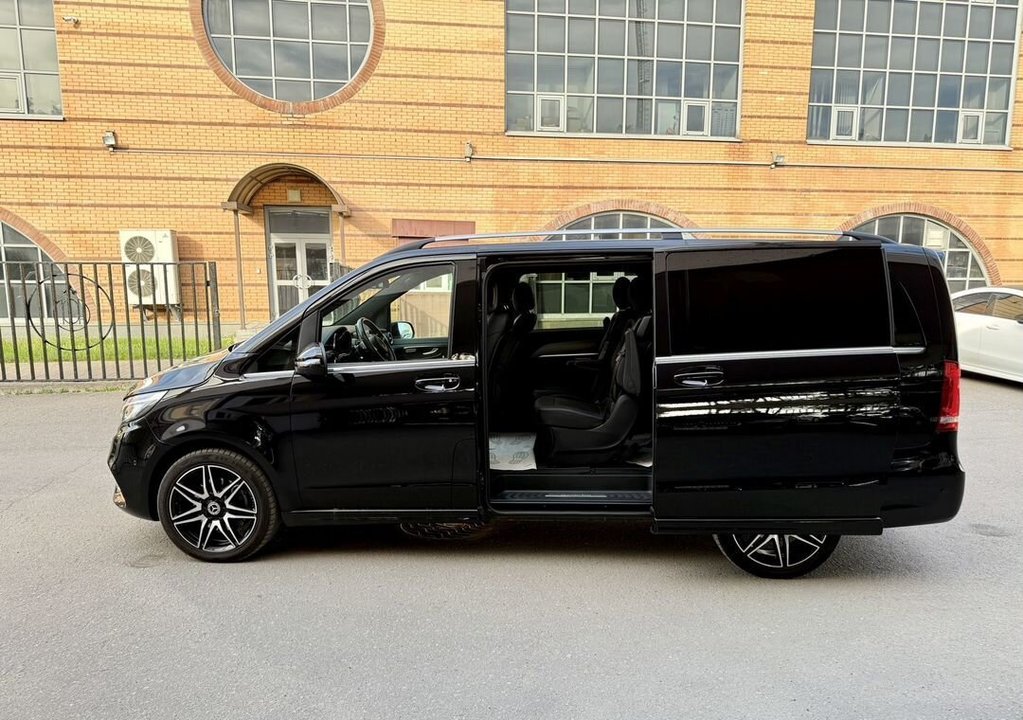 Mercedes-Benz V-Класс, 2020 год, 6 990 000 рублей, 10 фотография