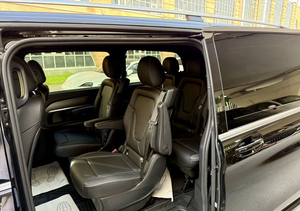 Mercedes-Benz V-Класс, 2020 год, 6 990 000 рублей, 9 фотография