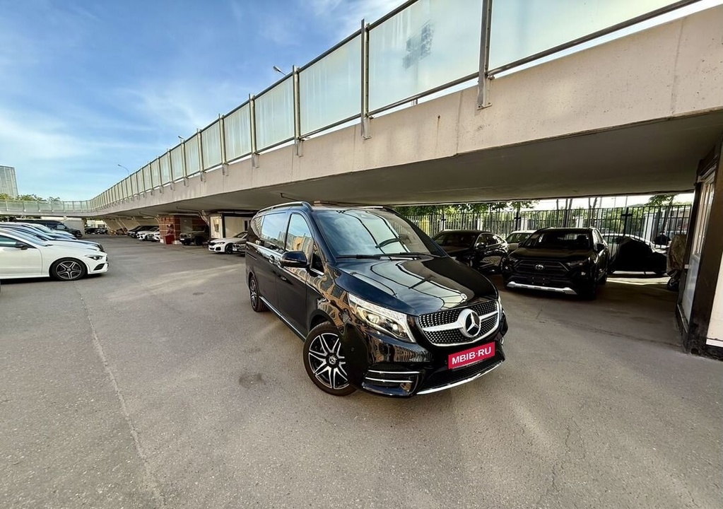 Mercedes-Benz V-Класс, 2020 год, 6 990 000 рублей, 4 фотография