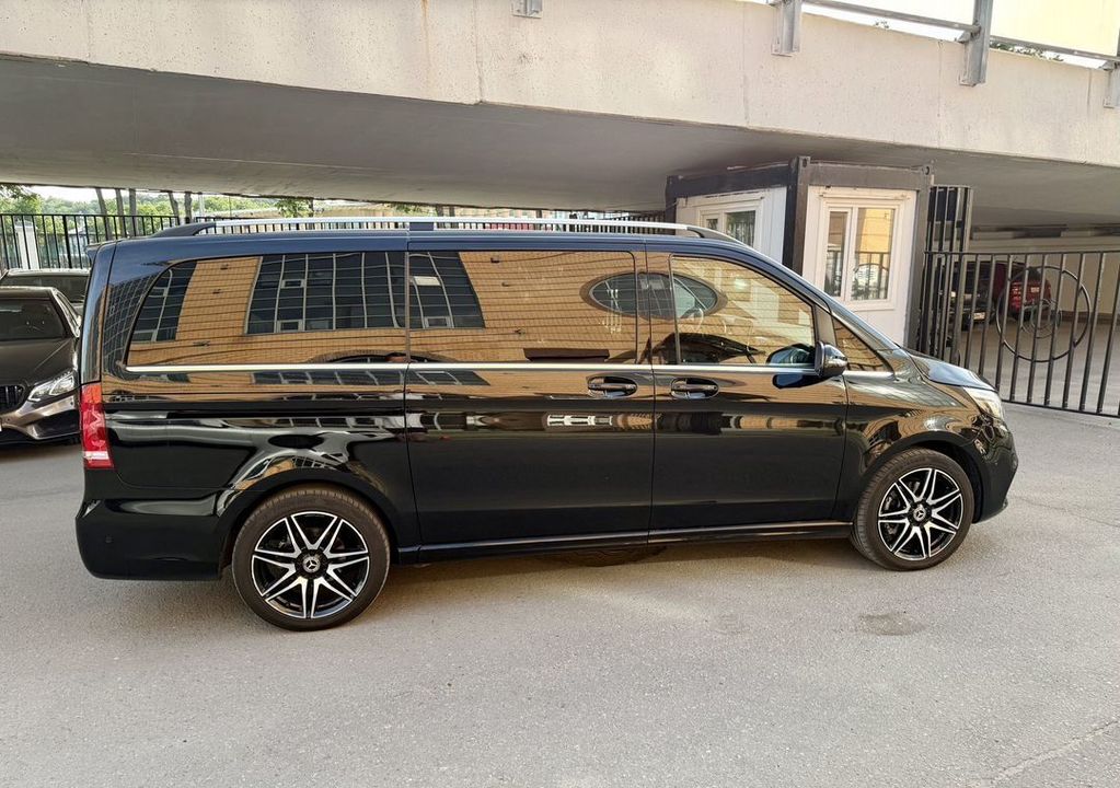 Mercedes-Benz V-Класс, 2020 год, 6 990 000 рублей, 22 фотография