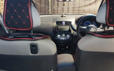 Mitsubishi Colt VI рестайлинг, 2003 год, 360 000 рублей, 7 фотография