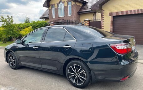 Toyota Camry, 2017 год, 2 100 000 рублей, 6 фотография