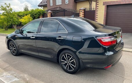 Toyota Camry, 2017 год, 2 100 000 рублей, 3 фотография