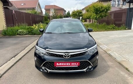 Toyota Camry, 2017 год, 2 100 000 рублей, 5 фотография