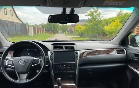Toyota Camry, 2017 год, 2 100 000 рублей, 18 фотография