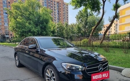 Mercedes-Benz E-Класс, 2021 год, 3 380 000 рублей, 3 фотография