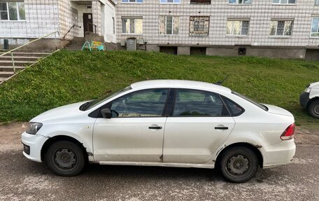 Volkswagen Polo VI (EU Market), 2017 год, 400 000 рублей, 2 фотография