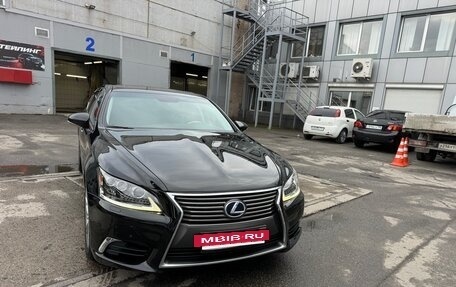 Lexus LS IV, 2015 год, 3 650 000 рублей, 3 фотография