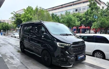 Ford Tourneo Custom I рестайлинг, 2023 год, 4 150 000 рублей, 3 фотография