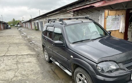 Chevrolet Niva I рестайлинг, 2019 год, 1 000 000 рублей, 3 фотография