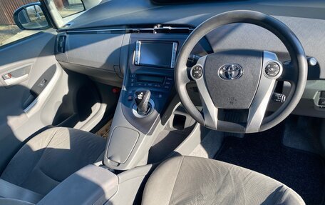 Toyota Prius, 2010 год, 1 190 000 рублей, 11 фотография