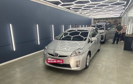 Toyota Prius, 2010 год, 1 190 000 рублей, 14 фотография