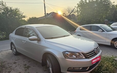 Volkswagen Passat B7, 2011 год, 945 000 рублей, 4 фотография