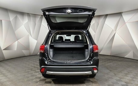 Mitsubishi Outlander III рестайлинг 3, 2016 год, 1 845 000 рублей, 19 фотография