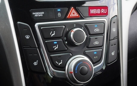 Hyundai i30 II рестайлинг, 2012 год, 899 000 рублей, 15 фотография