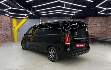 Mercedes-Benz V-Класс, 2019 год, 10 500 000 рублей, 5 фотография