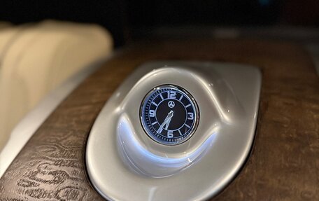 Mercedes-Benz V-Класс, 2019 год, 10 500 000 рублей, 18 фотография