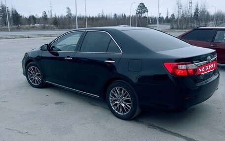 Toyota Camry, 2013 год, 1 375 000 рублей, 4 фотография