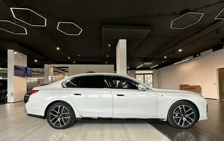 BMW 7 серия, 2025 год, 15 700 000 рублей, 13 фотография