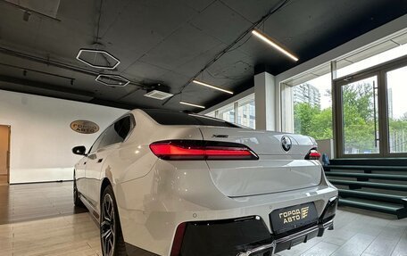 BMW 7 серия, 2025 год, 15 700 000 рублей, 14 фотография