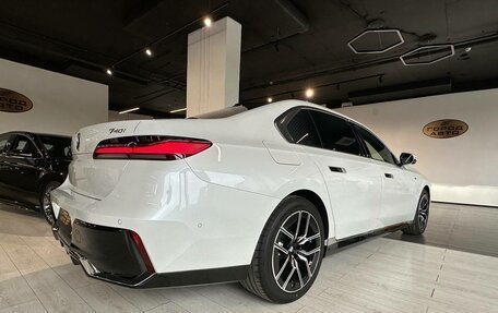 BMW 7 серия, 2025 год, 15 700 000 рублей, 15 фотография