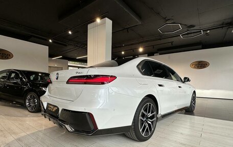 BMW 7 серия, 2025 год, 15 700 000 рублей, 26 фотография