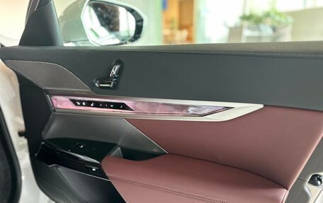 BMW 7 серия, 2025 год, 15 700 000 рублей, 35 фотография