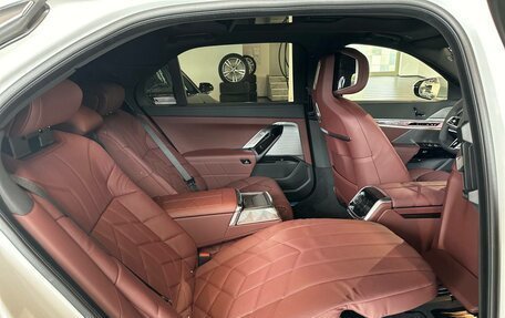 BMW 7 серия, 2025 год, 15 700 000 рублей, 38 фотография