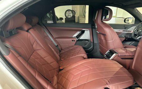 BMW 7 серия, 2025 год, 15 700 000 рублей, 37 фотография