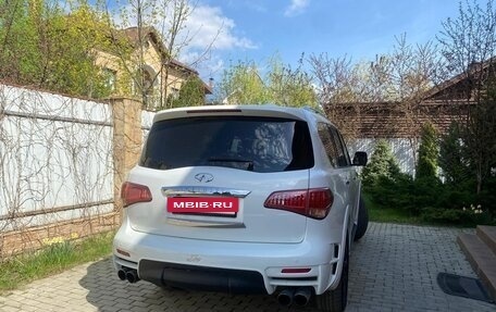 Infiniti QX56, 2013 год, 2 300 000 рублей, 3 фотография