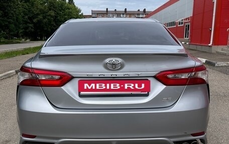 Toyota Camry, 2018 год, 2 180 000 рублей, 4 фотография