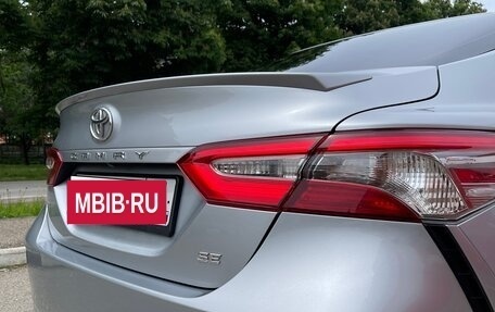 Toyota Camry, 2018 год, 2 180 000 рублей, 8 фотография